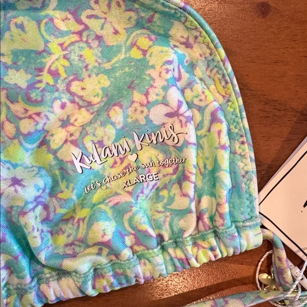 Kulani Kinis Bind Tie Halter Bikini Top in Hibiscus Fizz, NWT, XL - Picture 4 of 6